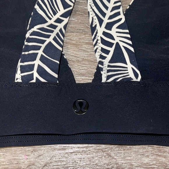 Lululemon black and white strappy bikini top size 12 shanti surf swim top - Picture 3 of 4